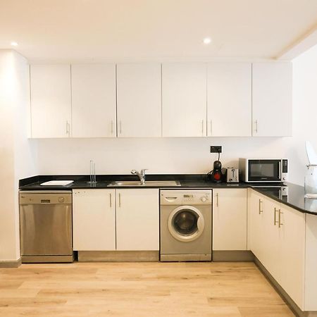 Deluxe 1 Bedroom Apartment - Elite Residence Dubai Marina - Sea View Екстериор снимка